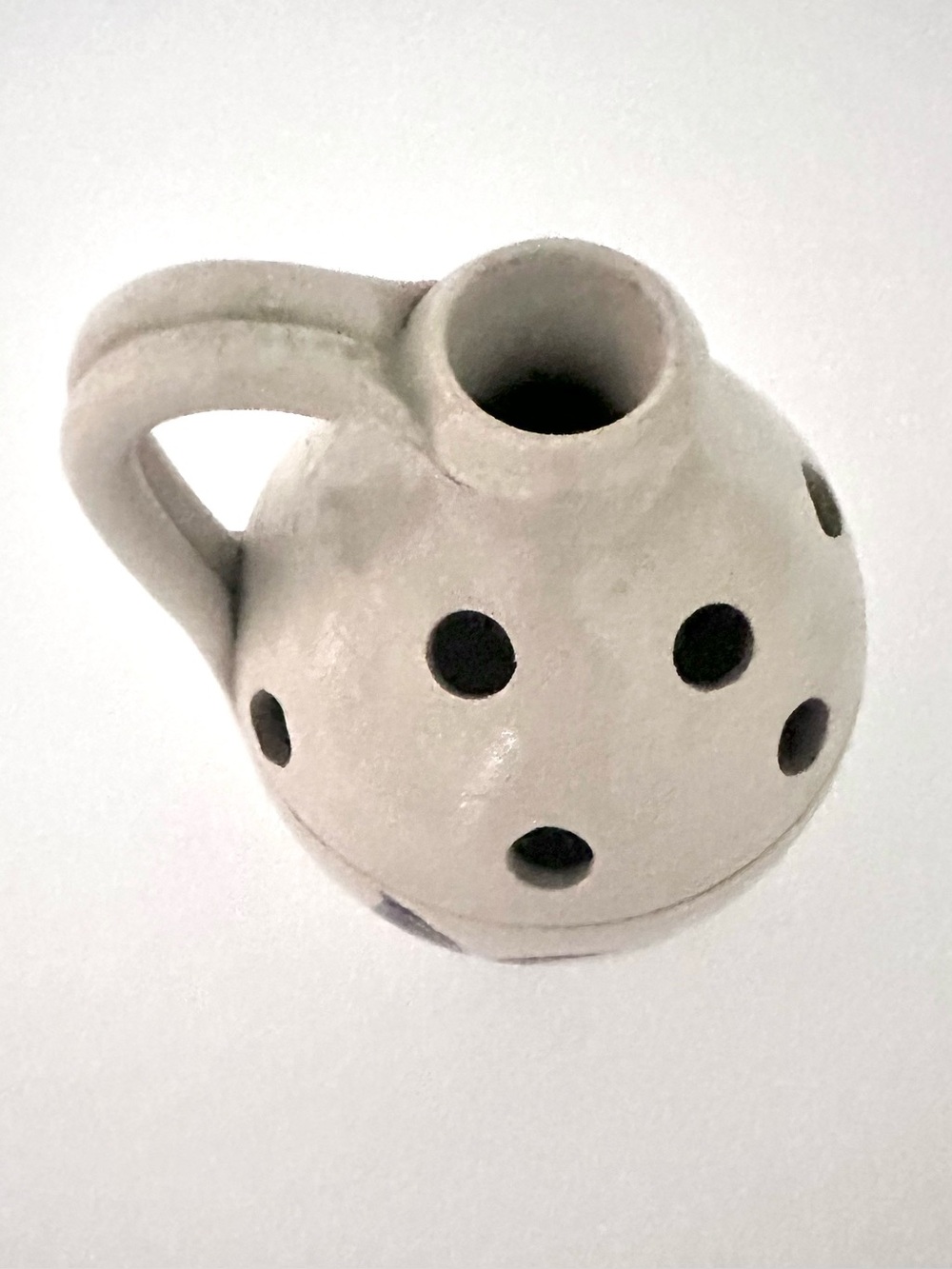 Williamsburg Pottery salt glazed mini jug bud vase blue floral/leaf 5in - Picture 8 of 10